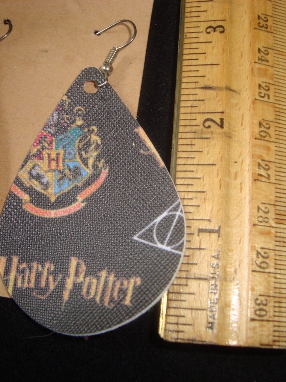 Harry Potter Teardrop Dangle Earrings New - Picture 3 of 3